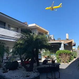 Skyways ** Los Angeles